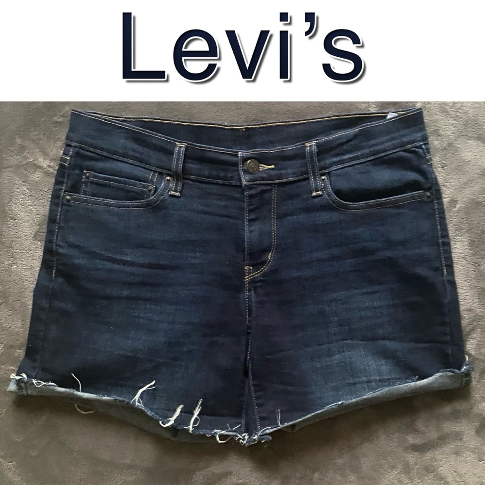 Levi’s Soft Stretch Denim Shorts EUC 29